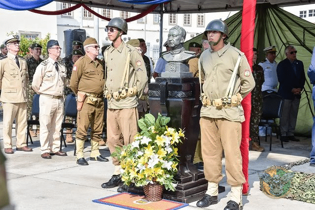 Exército e Marinha celebram 80 anos do embarque da FEB para a Segunda Guerra