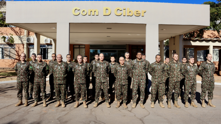 Escola Nacional de Defesa Cibernética conclui estágio para Oficiais