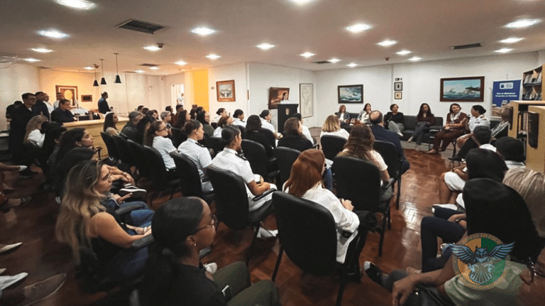 “Bate-papo com o Autor” celebra trajetória de mulheres na Marinha do Brasil