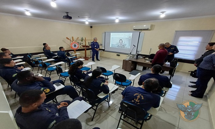 Militares da Marinha recebem capacitação para combater trabalho escravo embarcado