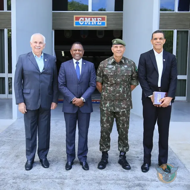 Comando Militar do Nordeste recebe Deputado Ossesio Silva