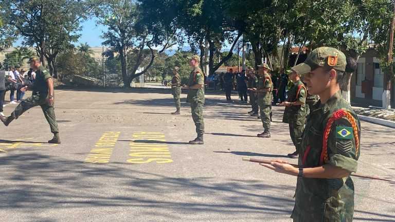 Pátio dos Pezinhos: Cerimônia destaca a importância da motivação e disciplina para os novos recrutas