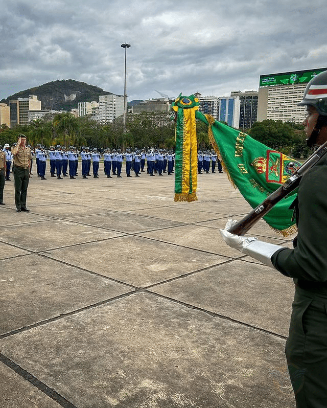 Exército Brasileiro assume a Guarda do Monumento Nacional aos Mortos da Segunda Guerra