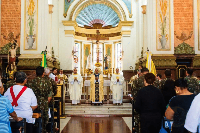 Arcebispo Dom Marcony celebra Missa pelos 116 anos da 1ª Divisão de Exército
