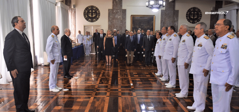 Vice-Almirante Amaury Calheiros assume presidência da EMGEPRON