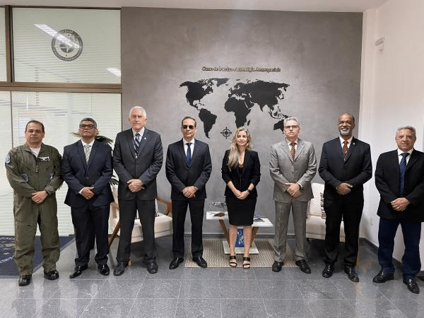 ECEMAR realiza simulação de crise internacional em exercício estratégico