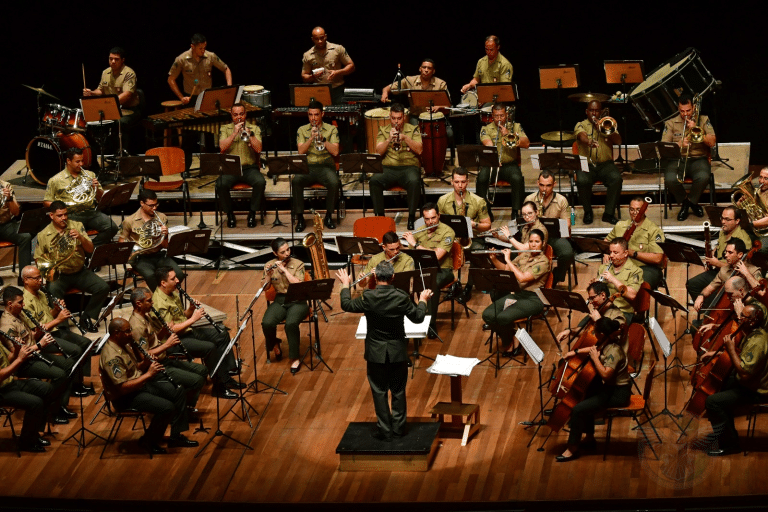 Banda Sinfônica do Exército celebra Dia do Soldado com concerto especial