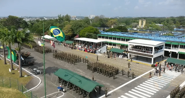 Dia do Soldado: Homenagens e desfile marcam celebração em Recife