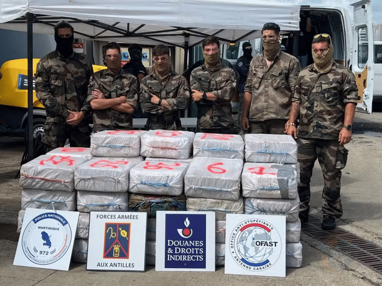 Pesqueiro com 10 Toneladas de Cocaína é Interceptado pela Marinha Francesa