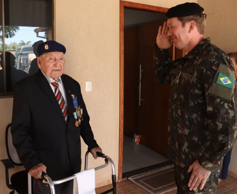 Herói da FEB, Tenente Justino é celebrado aos 105 anos pelo Exército