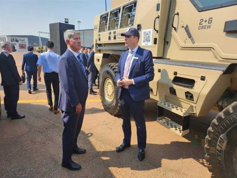 Brasil fortalece parcerias estratégicas na África Aerospace and Defence 2024