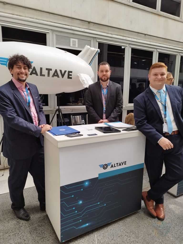 Aeróstato da ALTAVE é destaque na Expo Pipe