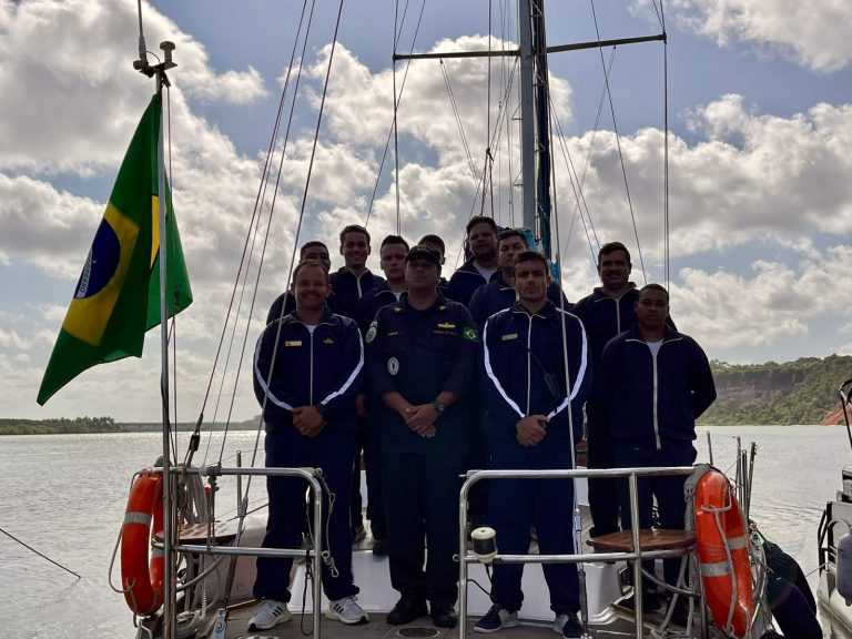 Capitão dos Portos de Alagoas recebe o Veleiro Oceânico João das Botas