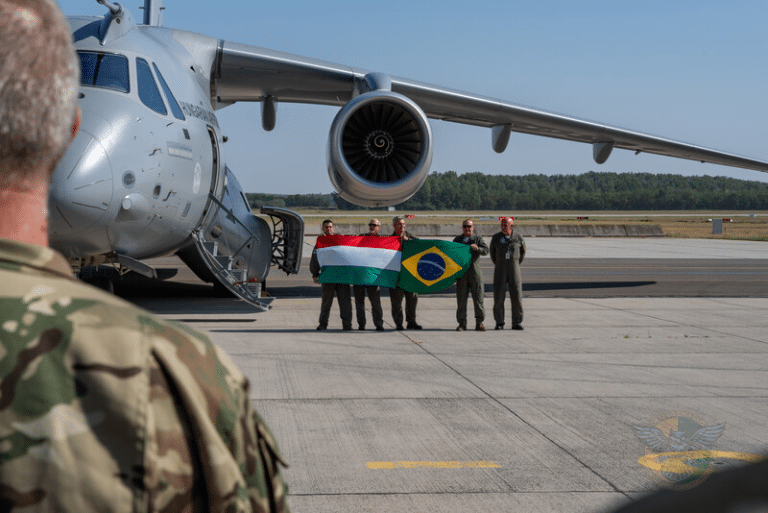 Embraer entrega primeiro C-390 Millennium à Força Aérea Húngara