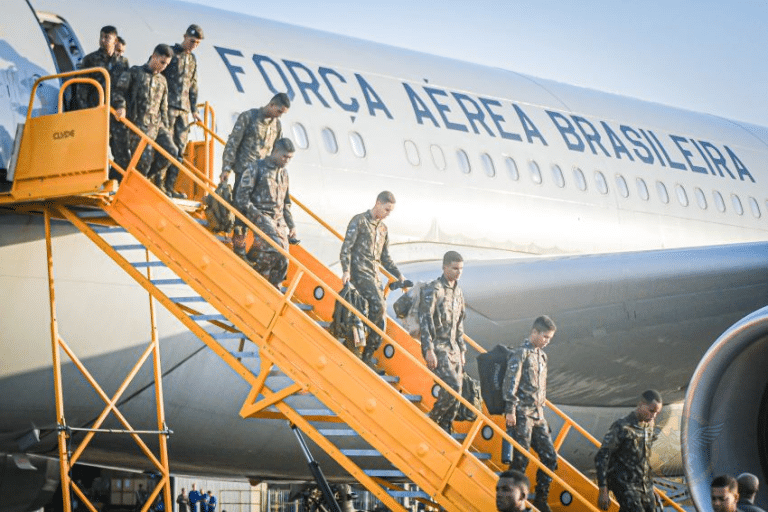 Soldados do Exército Brasileiro completam missão nos EUA com êxito