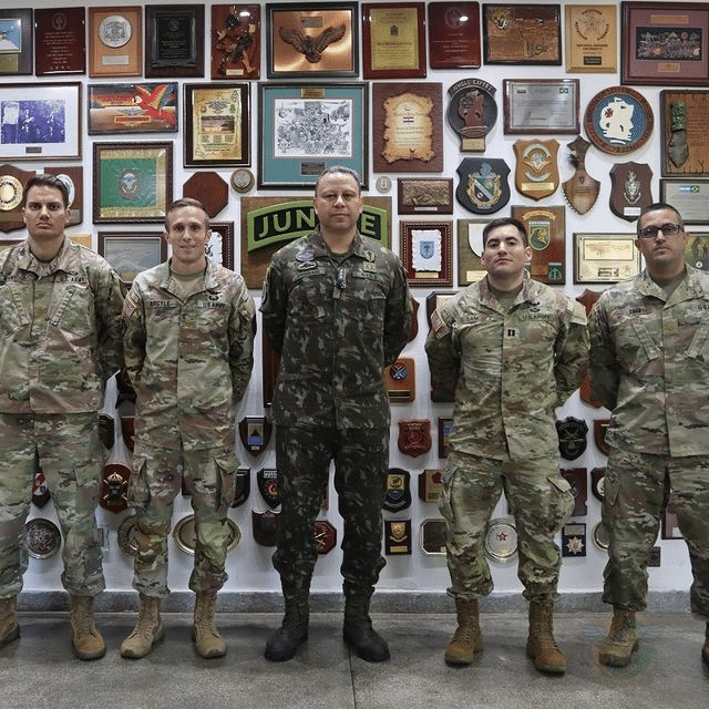 Comando Militar da Amazônia recebe Oficiais Estrangeiros para treinamento conjunto