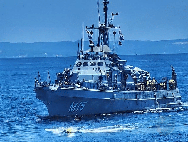 Navio-Varredor “Aratu” celebra 53 anos com legado de excelência