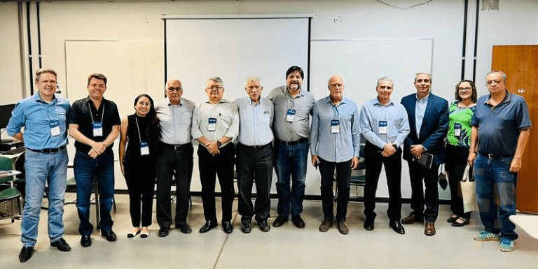 Professores da EGN discutem submarinos nucleares no XIII ENABED