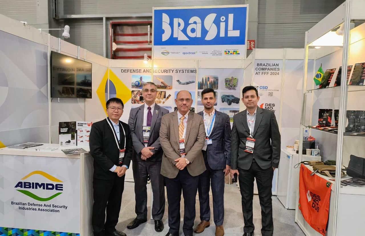 Brasil fortalece cooperação com a República Tcheca no Future Forces Forum 2024