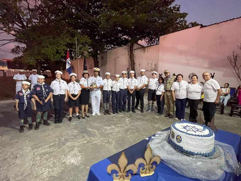 Grupo de Escoteiros do Mar Alte Soares Dutra comemora 44 anos com homenagens e a presença do Capitão dos Portos de Alagoas
