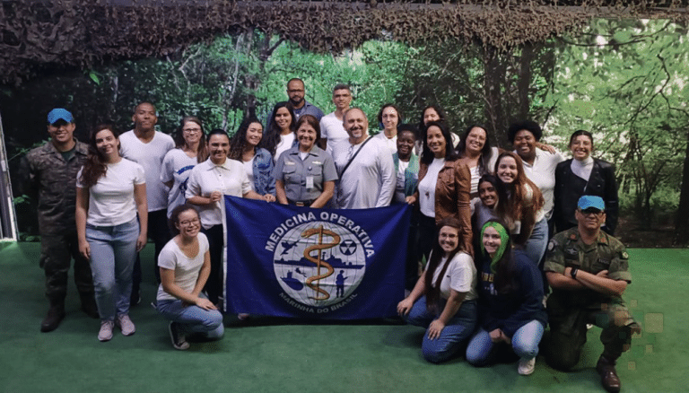 Marinha capacita alunos da UFRJ em saúde operativa e resposta a desastres