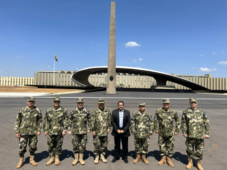 Exército Brasileiro e Paraguai ampliam parceria em defesa cibernética e comunicações