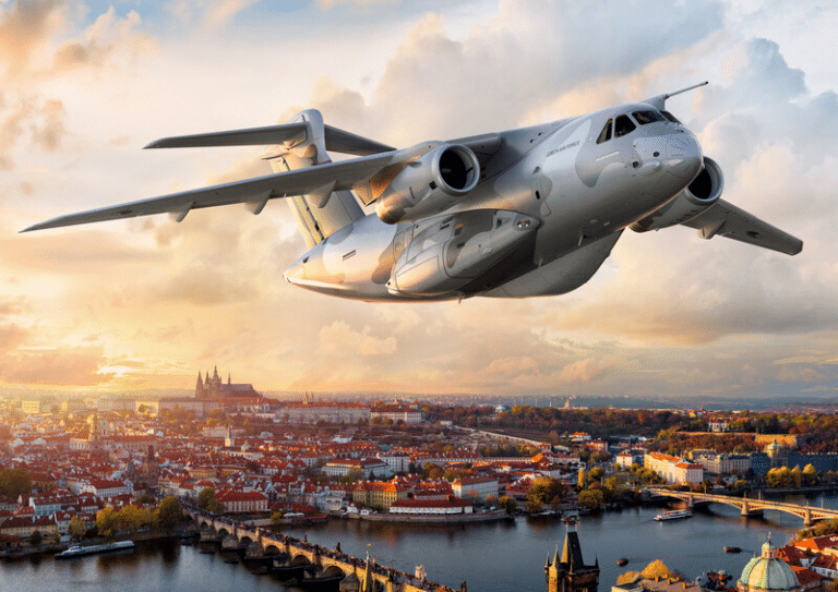 República Tcheca adquire C-390 e fortalece laços com a Embraer