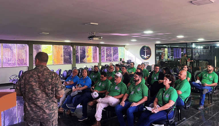 Comandos Anfíbios: Tonelero apresenta operações à ADESG-TO