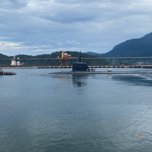 Submarino Tonelero realiza sua primeira saída ao mar com sucesso
