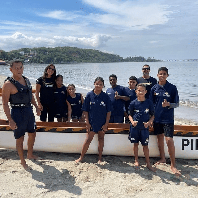 Jovens do PROFESP CIASC têm aula inaugural de canoa havaiana