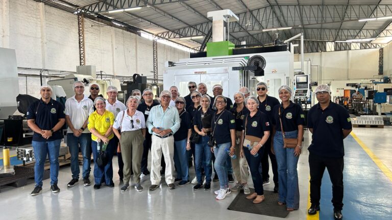 ADESG-AL realiza visita à segunda maior fábrica de descartáveis do Brasil