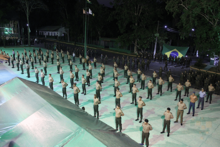 Exército Brasileiro forma 82 novos Guerreiros de Selva para defender a Amazônia