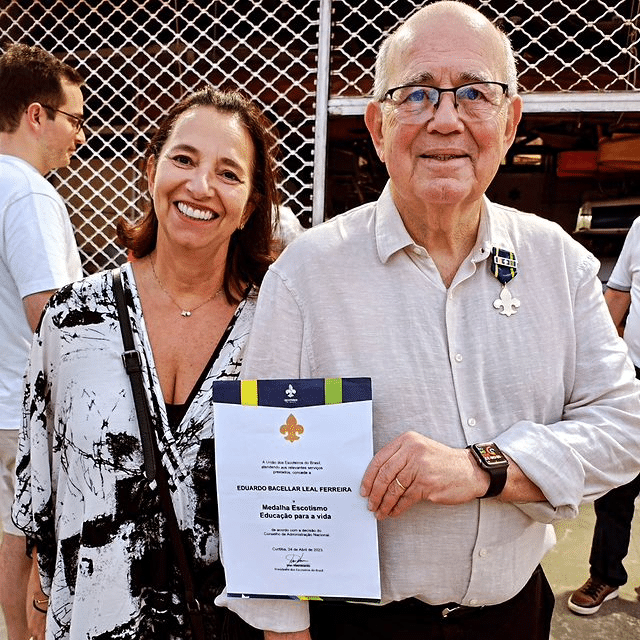 Almirante Leal Ferreira Recebe a Medalha ‘Escotismo, Educação para a Vida’