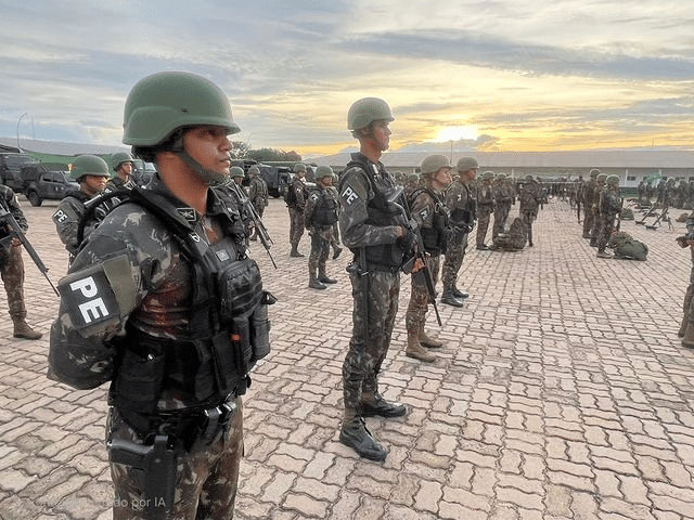 Exército mobiliza mil militares para Operação Amazônia 2024