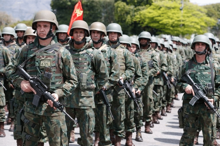 Mudanças na previdência militar avançam com novas regras