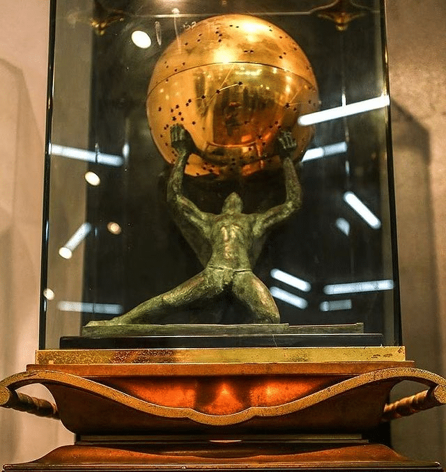 Museu Aeroespacial guarda coração de Alberto Santos Dumont