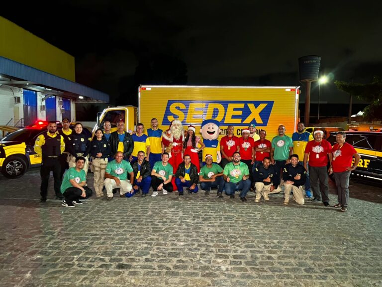 PRF/AL participa da Carreata de Luz em comemoração aos 35 anos do Papai Noel dos Correios
