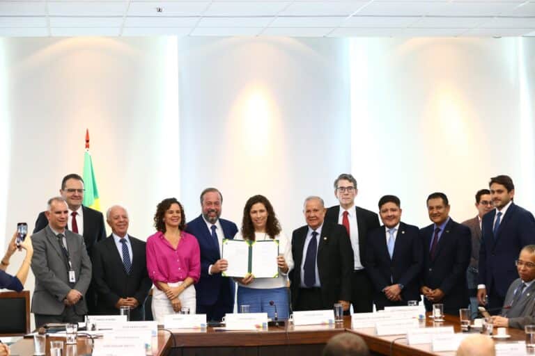 NUCLEP participa de acordo histórico para modernizar estatais
