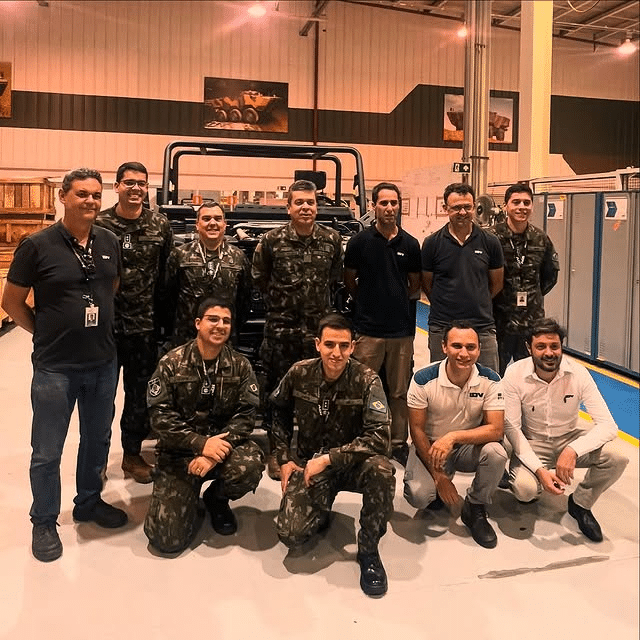 Exército Brasileiro recebe CTM da VBMT-LSR Guaicurus