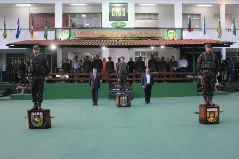 CIGS realiza passagem de comando em Manaus