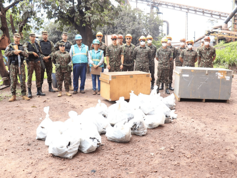 Exército elimina armas e munições apreendidas na Operação Vulcão