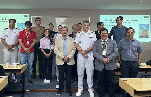 Escola de Guerra Naval discute inovação em defesa internacional
