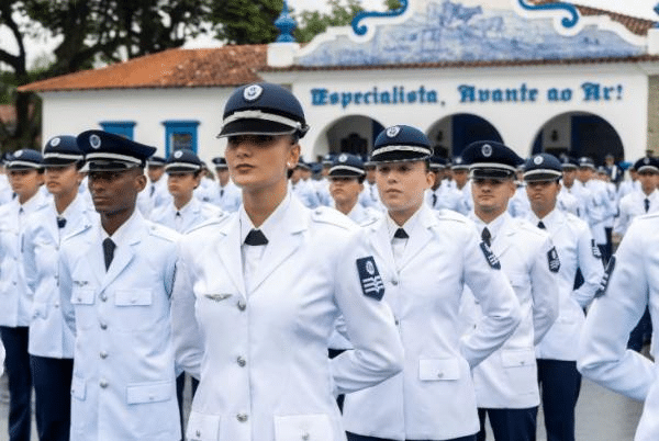 FAB abre 176 vagas para Curso de Formação de Sargentos