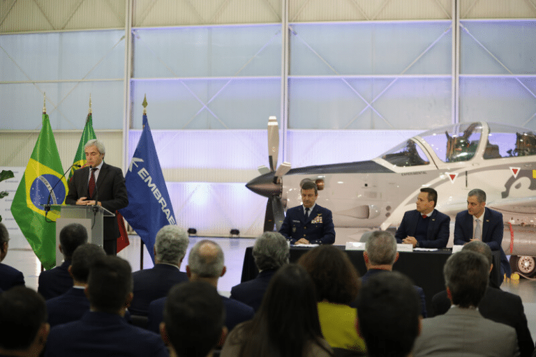 Embraer fecha contrato com Portugal para fornecimento de A-29N Super Tucano