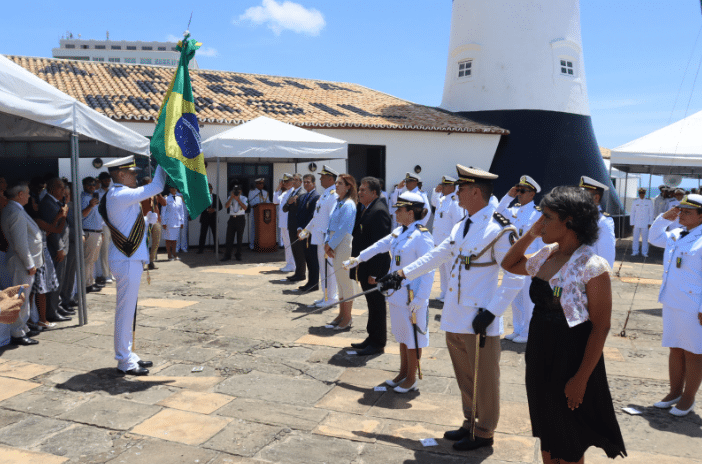 Farol da Barra é palco de celebração do Dia do Marinheiro pelo Com2ºDN