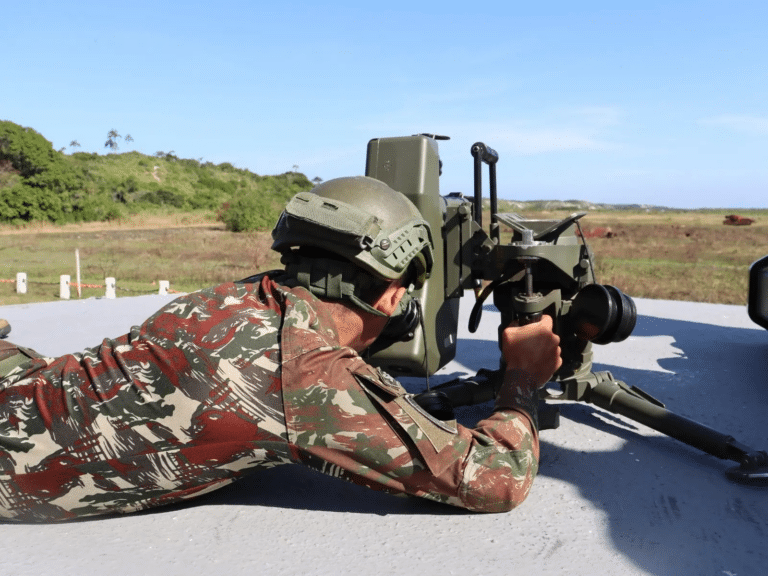 Exército inaugura 1ª Companhia Anticarro com mísseis avançados