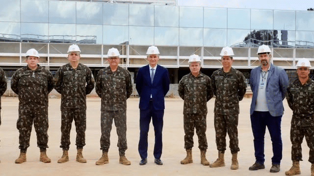 GSI e DECEx acompanham avanços no Colégio Militar de SP