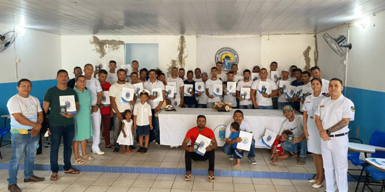 Marinha conclui curso de formação de pescadores profissionais em Cajueiro-RN