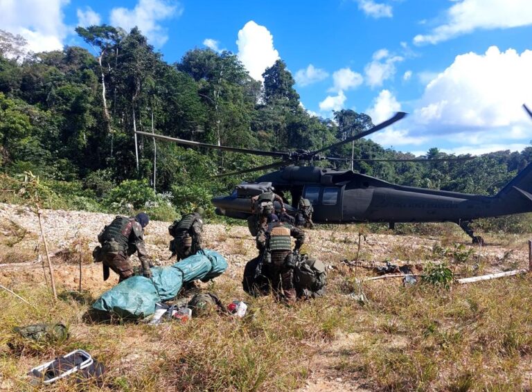 FAB e Exército desarticulam pista de pouso do garimpo ilegal