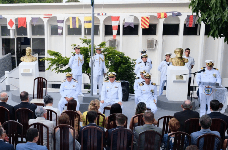 Hospital Naval de Natal realiza troca de comando com cerimônia solene